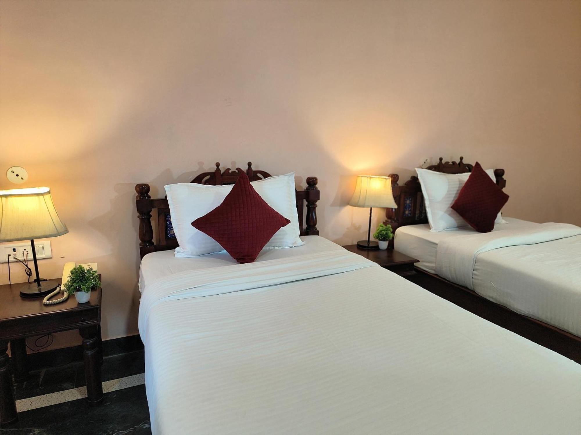 Sajjan Bagh Resort Pushkar Bagian luar foto
