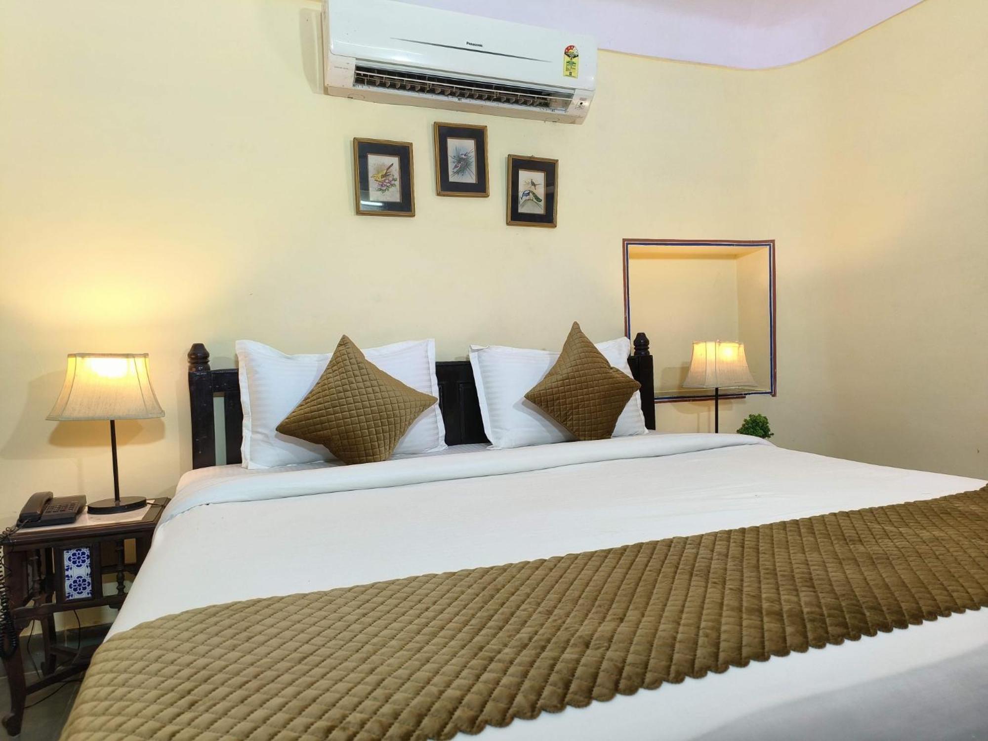 Sajjan Bagh Resort Pushkar Bagian luar foto
