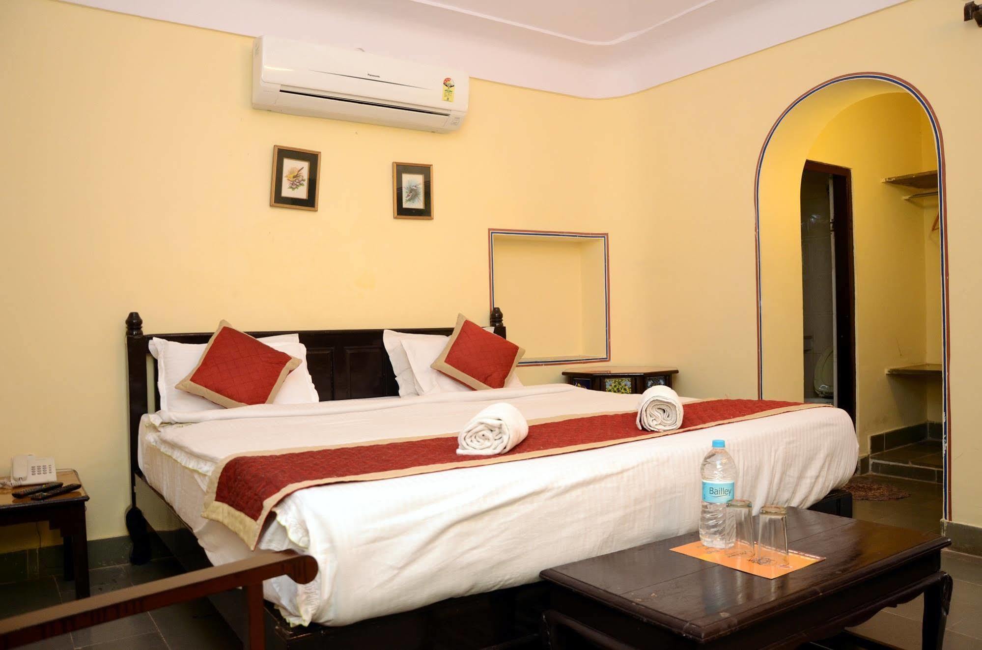 Sajjan Bagh Resort Pushkar Bagian luar foto
